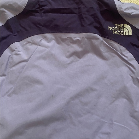 Girls north face jacket - Picture 8 of 8